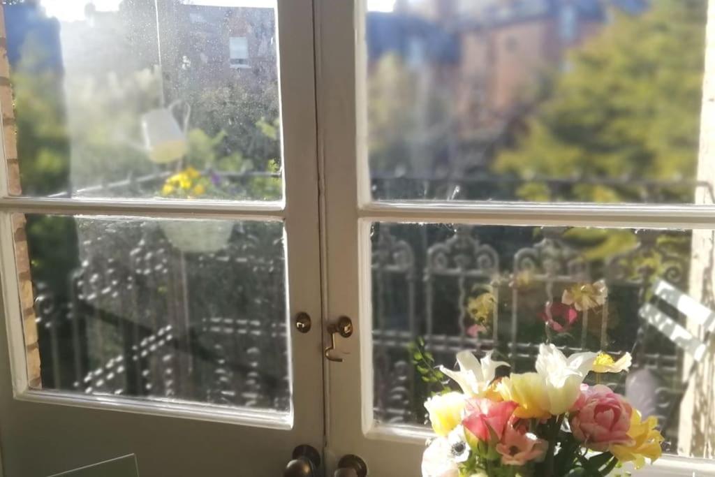 Charming London With Balconyアパートメント エクステリア 写真